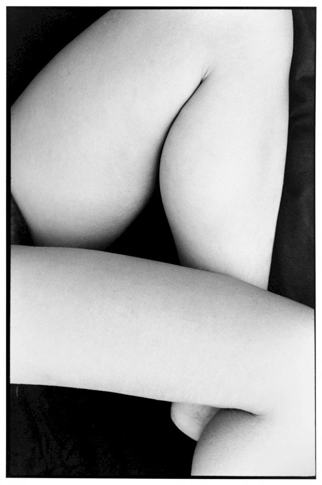 MANFRED PAUL, In the Cloakroom, 1986. © Manfred Paul, Courtesy Collection Regard