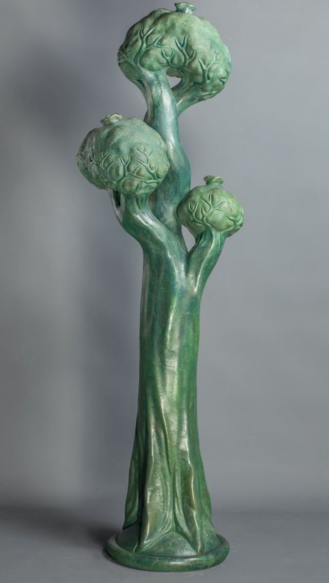 Ato Arinze, 'Oke Osisi ( Iroko) - Okonkwo's Tree of Life', Ceramic, 2016. Photo: Courtesy of Yemisi Shyllon Museum of Art